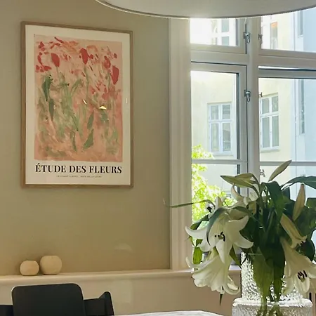 Apartmentincopenhagen 1628 *